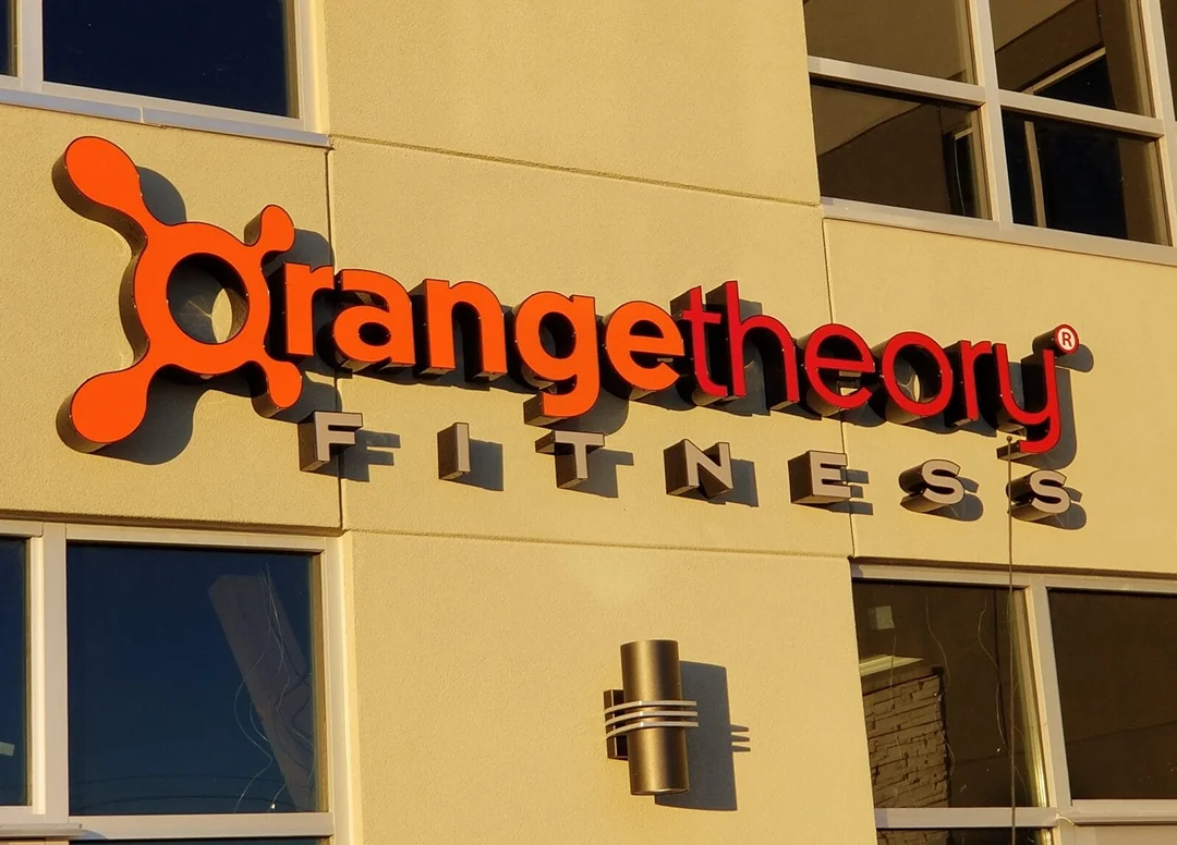Channel Letter Signs in Northwest Florida - Vintage Sign & Light