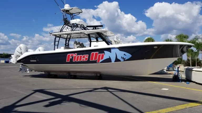 High-Quality Custom Boat Lettering for Florida Boaters