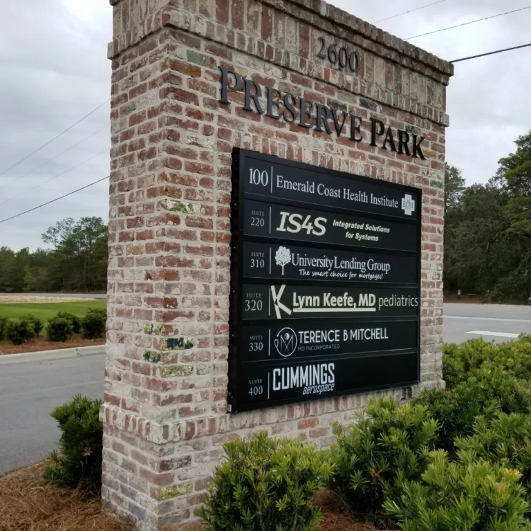 Monuments and Pylon Signs