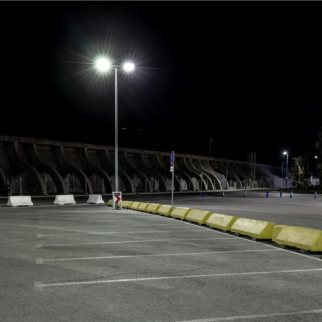 VSL - Pole-Mounted Lights